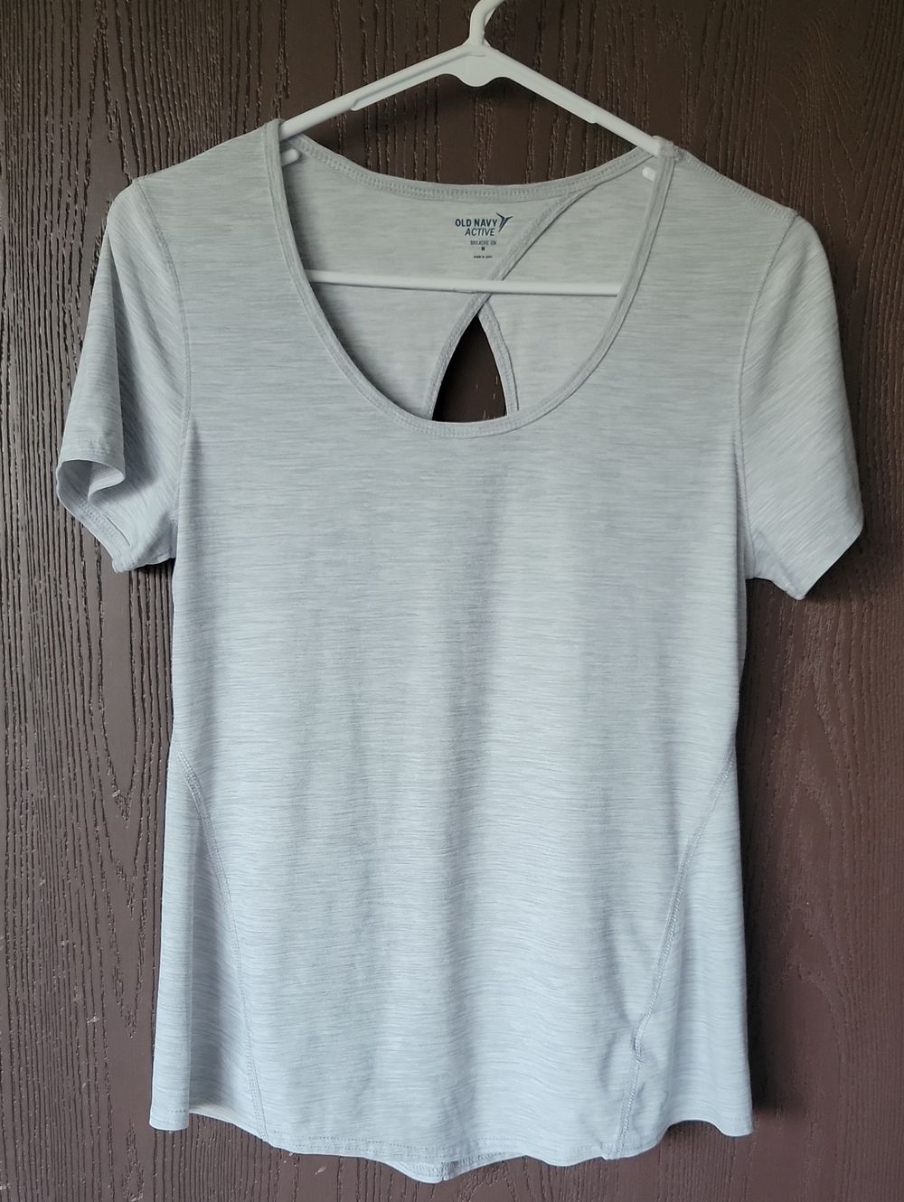 Old NavyActive Light Gray Short Sleeve Keyhole Scoop Tee